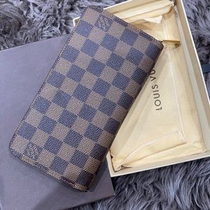 Louis Vuitton Wallet